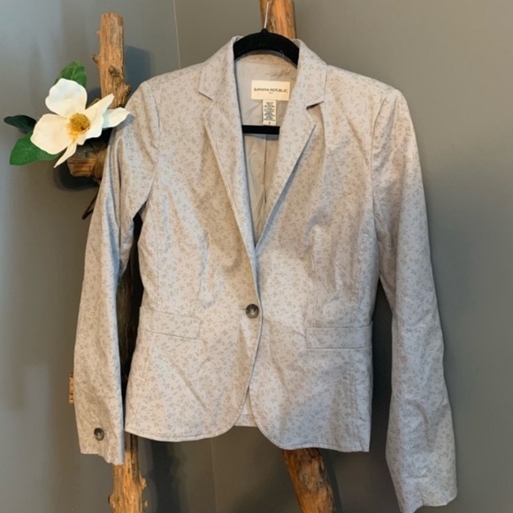 Banana Republic Size 8 Women’s Casual Spring Floral Blazer - Picture 2 of 9